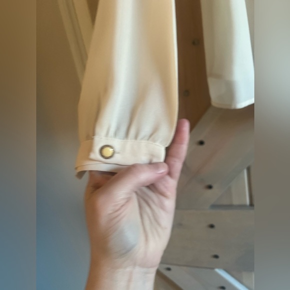 21 Contemporary Double Layered Chiffon Swing Blouse - Picture 2 of 6